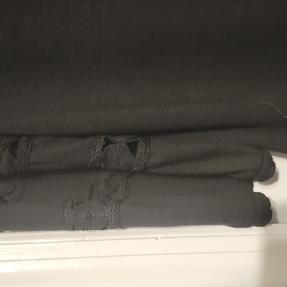 New Directions Black Boho Lace-up Top Size Medium - Picture 4 of 6